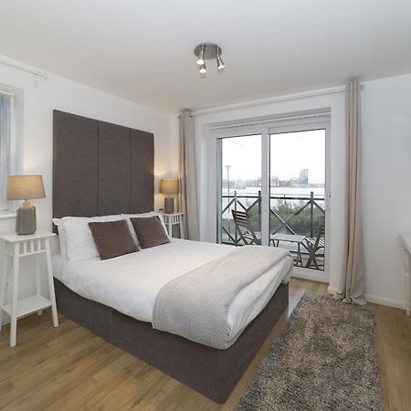 Quiet Riverside Apartment Londra Dış mekan fotoğraf