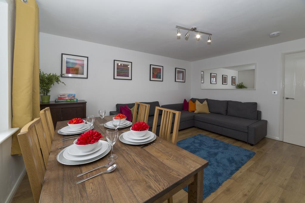 Quiet Riverside Apartment Londra Dış mekan fotoğraf