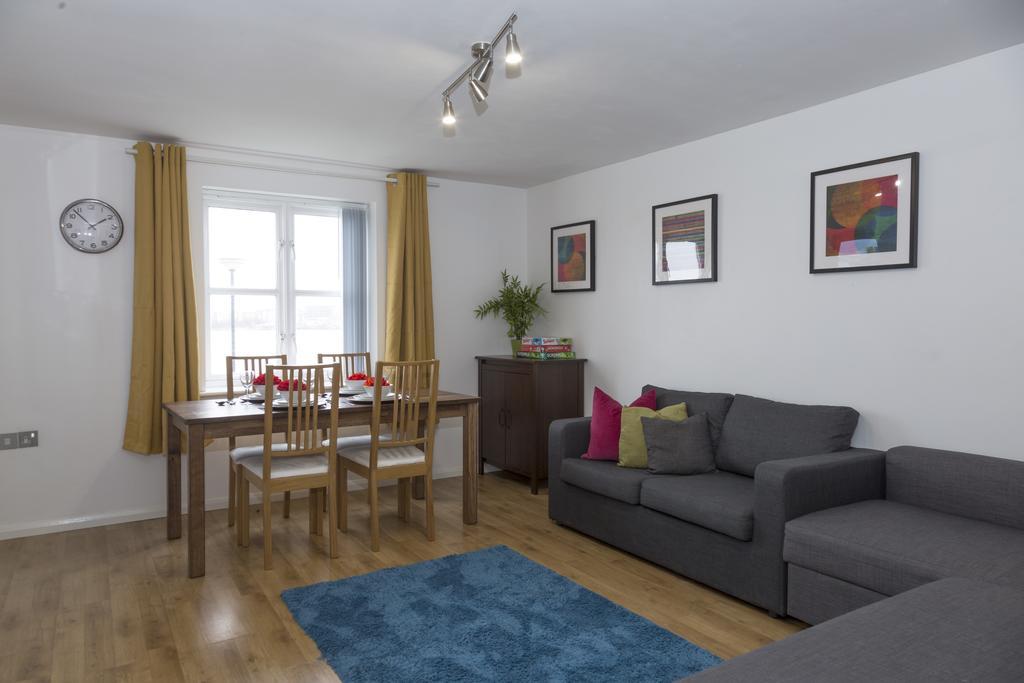 Quiet Riverside Apartment Londra Dış mekan fotoğraf
